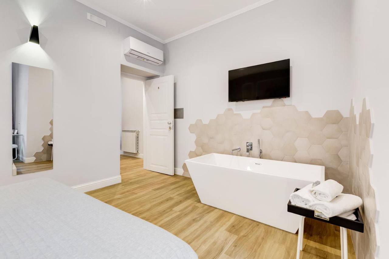 Opera Private Suites By Premium Suites Collection Roma Exterior foto